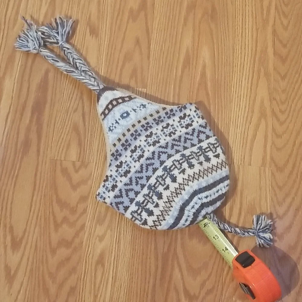 REI‎ beanie